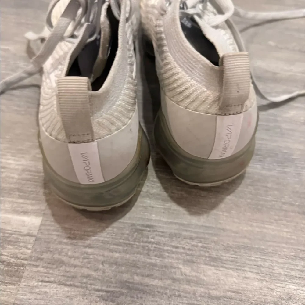 NIKE Women's TENNIS SHOES